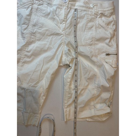 Chicos Women Cargo Shorts Bermuda Elastic Waist Roll Up Hem High Rise White SZ 2 - Picture 5 of 10